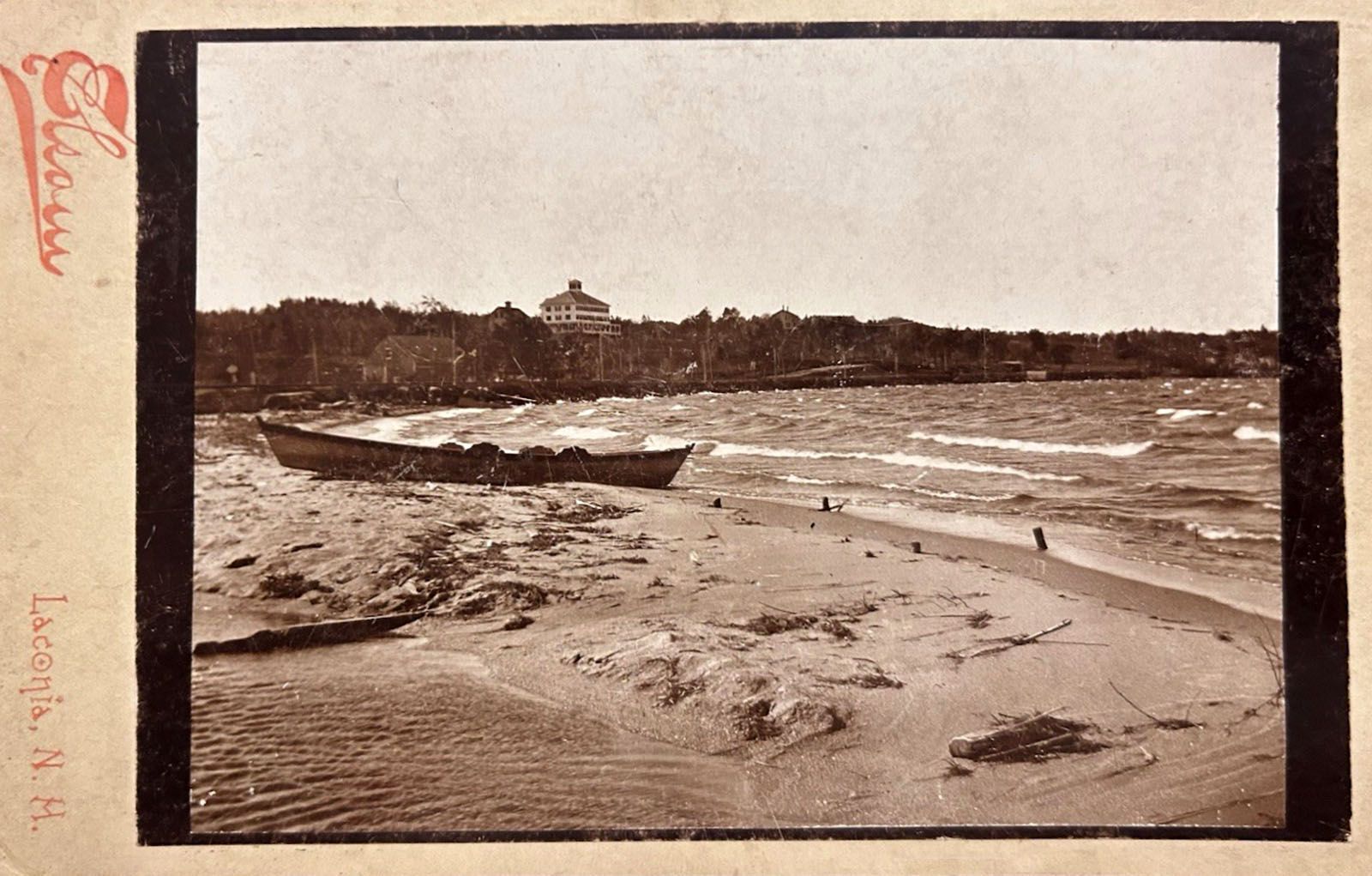 Vue-De-L-Eau-from-Bartlett-Beach-edit